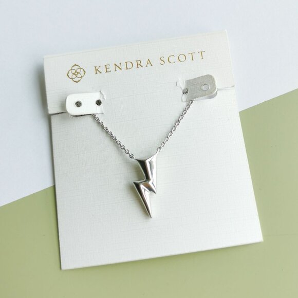 Kendra Scott Jewelry - Kendra Scott Bolt Pendant Necklace in Silver